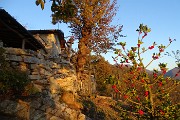 77 Bel cascinale con vista sui colli 